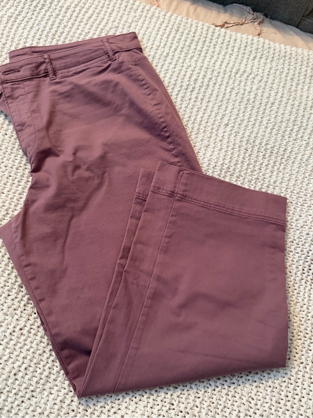 Old Navy Rose Mauve Straight-Leg Pants